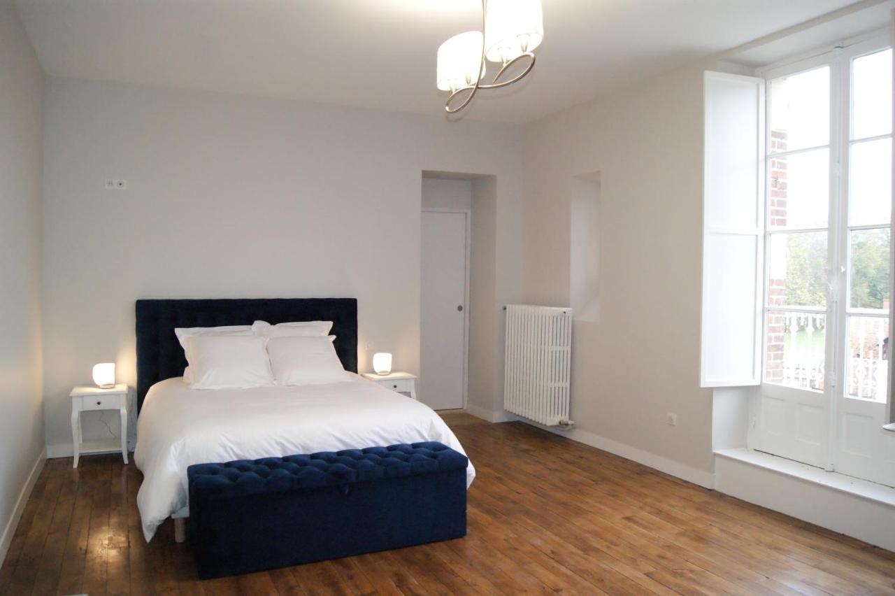 Le Chateau De La Brosse Chambres D'Hotes Brinay  Екстериор снимка